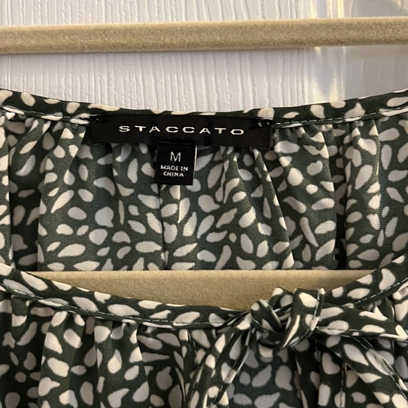 Boutique top! - Picture 2 of 7